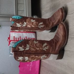 Coral women's honey floral western boots - square toe